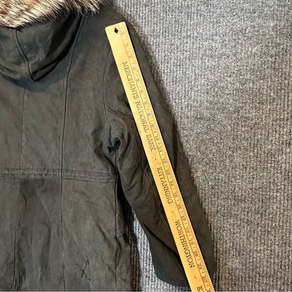 Lone Pine Leather Duffle Coat Women's M Coyote Fur Hood Toggle USA Made Vintage - Picture 11 of 13